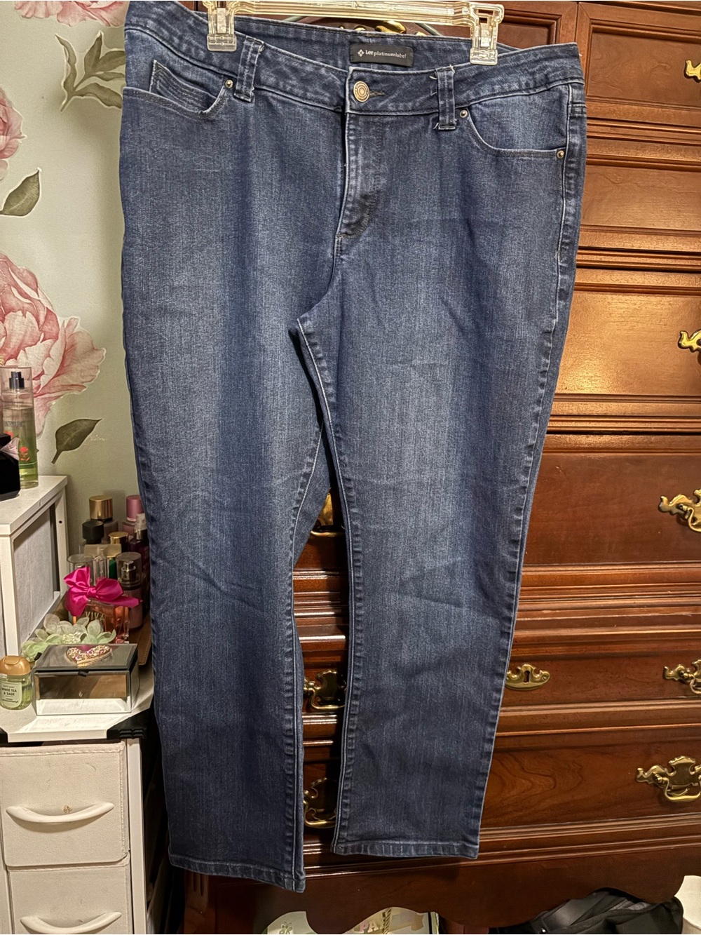 Lee’s Slim Straight Jeans in Dark Blue Wash sz 18